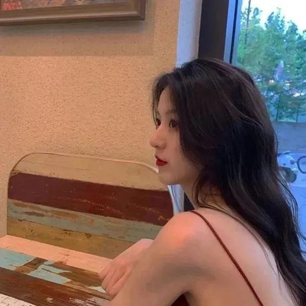 绿叶对根的情意